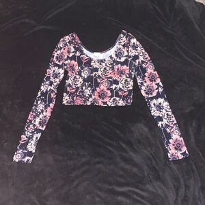 EUC! Flowered design crop top.